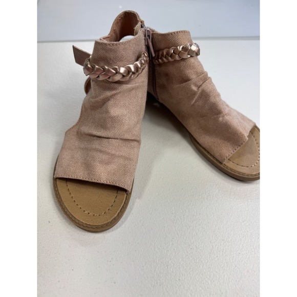 Blowfish  Gold Braided Gladiator Sandal Booties Size 2 Toddler Girls Summer - Picture 2 of 6